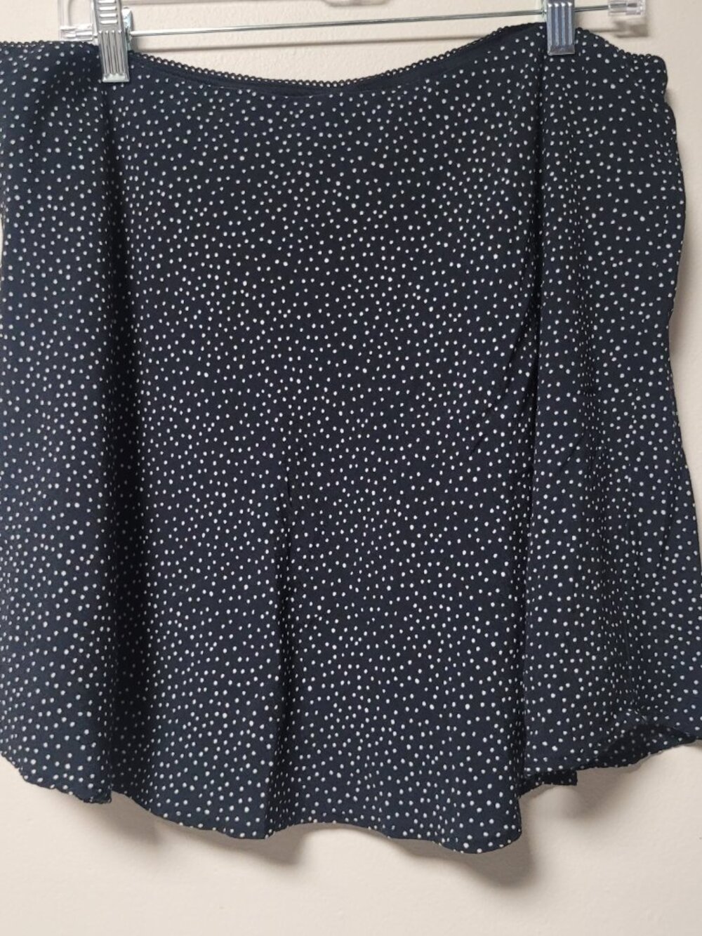 American Eagle XLT Black Polka Dot Skirt Flowy Mini Casual Cottagecore Country - Picture 2 of 8